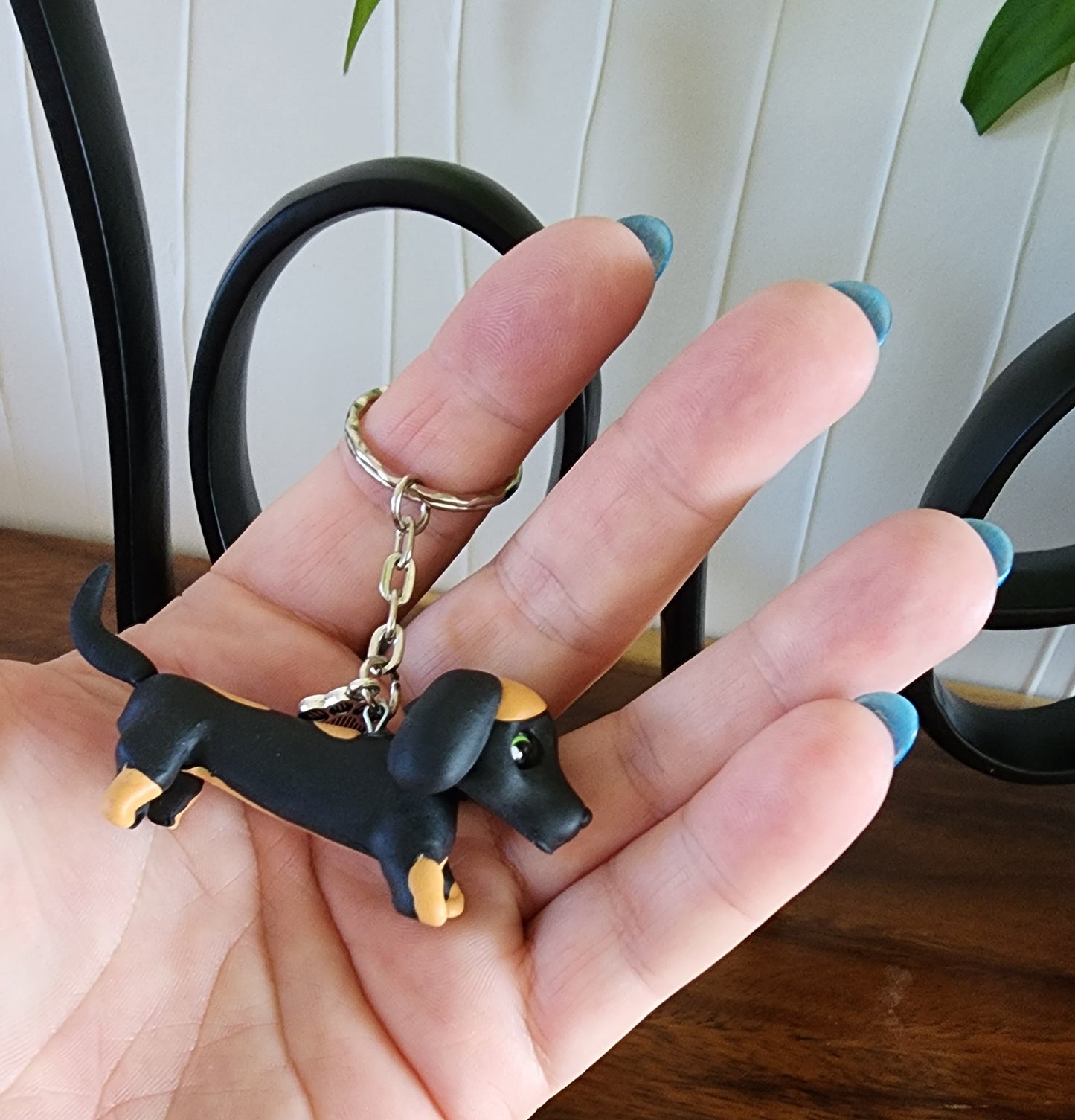 DACHSHUND KEYCHAIN