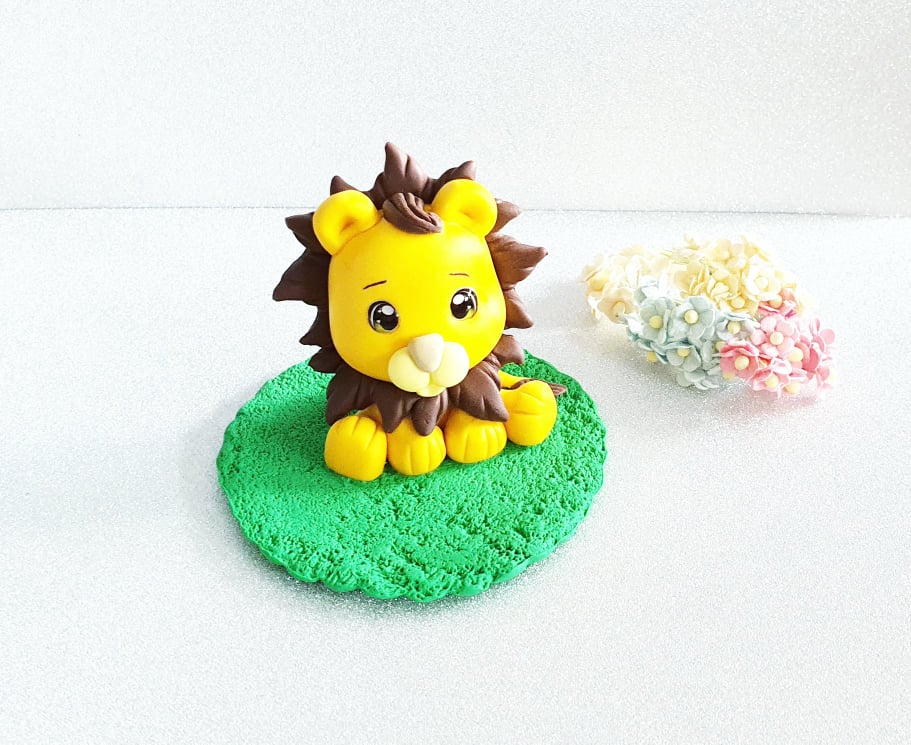 LION CAKE TOPPER